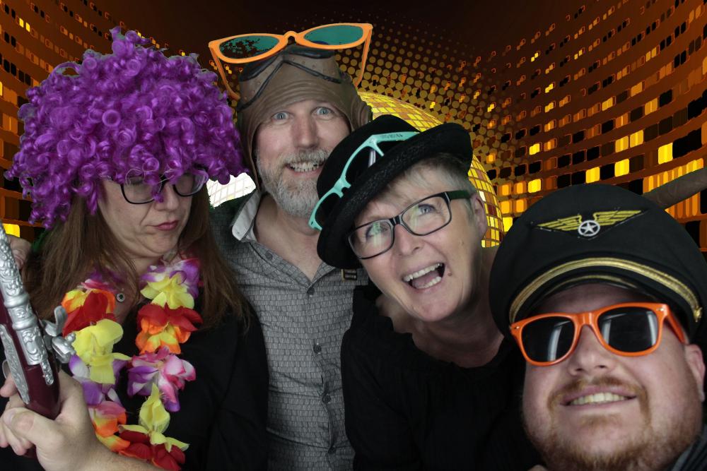 DHL South Regional Meeting | View more photos from the event at gallery.myphotoboothexperience.co.uk/u/MyPhotoBoothExperienceLtd/DHL-South-Regional-Meeting